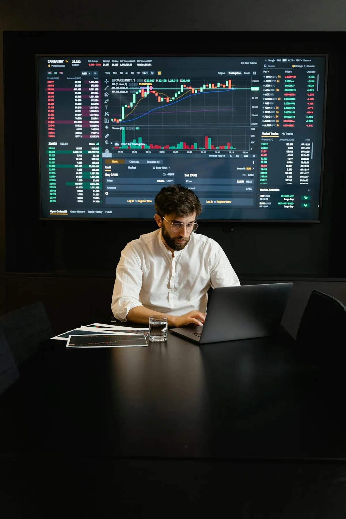 Narrative Trading in Crypto: How Market Stories Move Altcoins